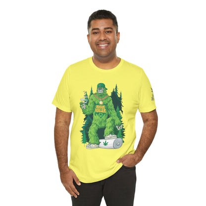 Bigfoot HIGH ROLLER Halloween Cannabis Forest T-Shirt - Premium Sasquatch Lifestyle Legend 420 Apparel
